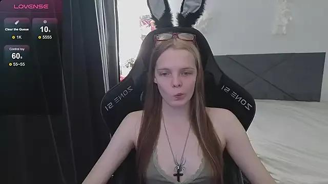 Check-out your craziest wishes with our pick of gaming cams models, featuring big knockers, round tails and tight twats.