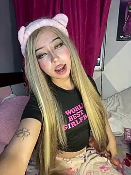 Check-out your craziest wishes with our pick of gaming cams models, featuring big knockers, round tails and tight twats.