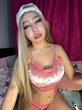 lunaapppp from StripChat is Freechat