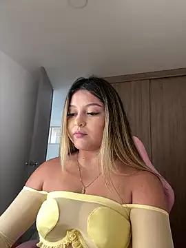 Check-out your craziest wishes with our pick of gaming cams models, featuring big knockers, round tails and tight twats.