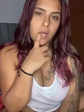 lunamiller_20 from StripChat is Freechat