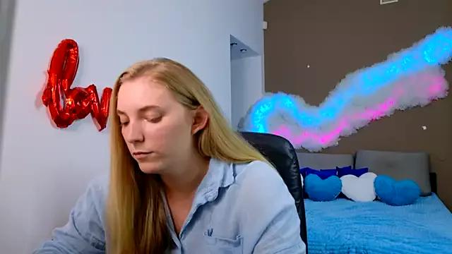 Check-out your craziest wishes with our pick of gaming cams models, featuring big knockers, round tails and tight twats.