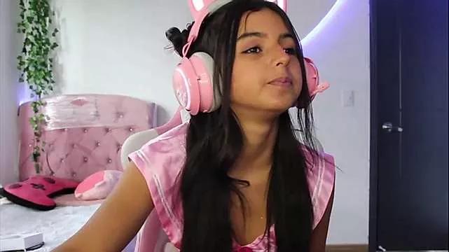 Check-out your craziest wishes with our pick of gaming cams models, featuring big knockers, round tails and tight twats.
