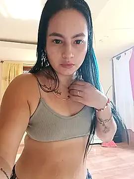 Lunavexa from StripChat is Freechat