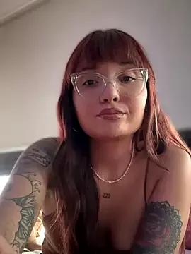 Check-out your craziest wishes with our pick of gaming cams models, featuring big knockers, round tails and tight twats.