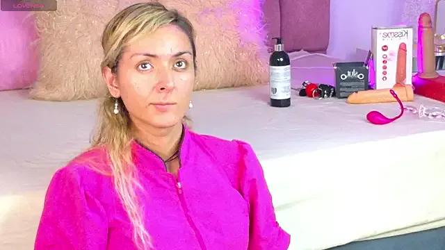 Check-out your craziest wishes with our pick of gaming cams models, featuring big knockers, round tails and tight twats.