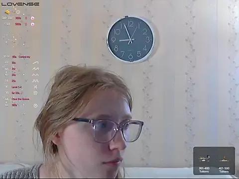 Check-out your craziest wishes with our pick of gaming cams models, featuring big knockers, round tails and tight twats.