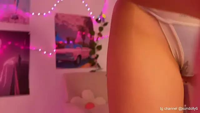 lxsundollyxl from StripChat is Freechat