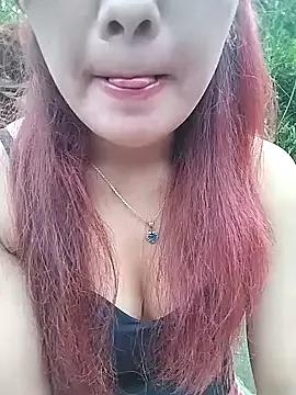 lylylove from StripChat is Freechat