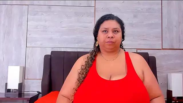 Lynn_Jones from StripChat is Freechat