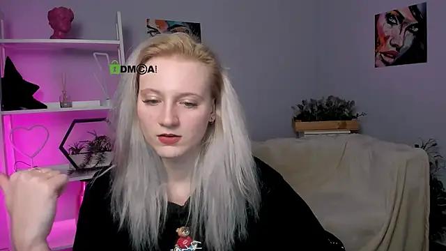 madam_ulis from StripChat