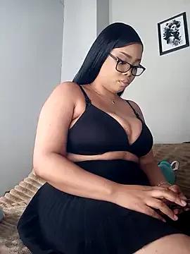 MadamPinky from StripChat is Freechat