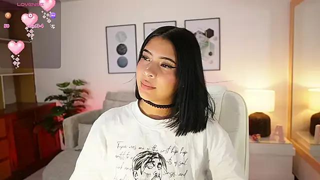 MaddyWattson from StripChat is Freechat