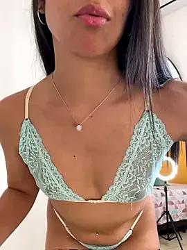 Check-out your craziest wishes with our pick of gaming cams models, featuring big knockers, round tails and tight twats.