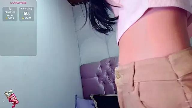 madison_oli from StripChat is Freechat