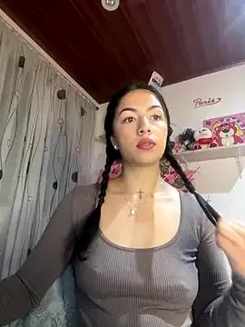 Check-out your craziest wishes with our pick of gaming cams models, featuring big knockers, round tails and tight twats.