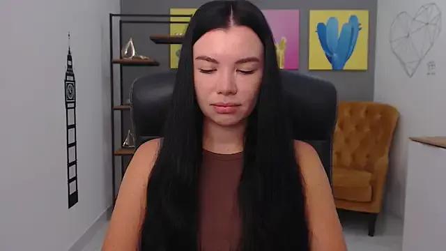 Check-out your craziest wishes with our pick of gaming cams models, featuring big knockers, round tails and tight twats.