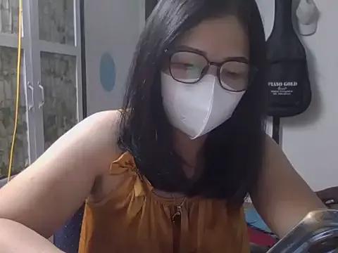 Photos of MaiLinh088 from StripChat is Freechat