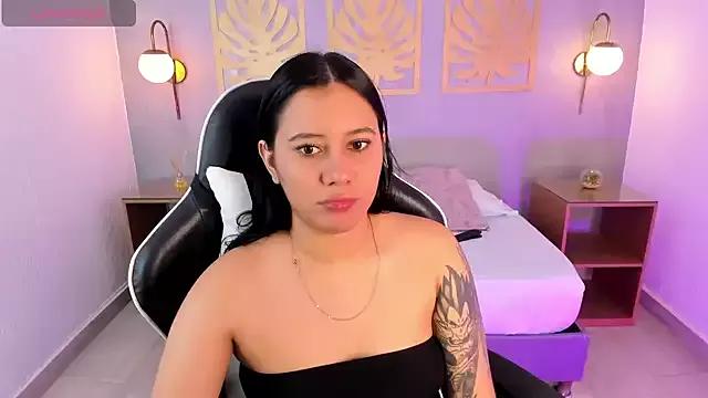 Check-out your craziest wishes with our pick of gaming cams models, featuring big knockers, round tails and tight twats.