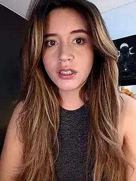 Check-out your craziest wishes with our pick of gaming cams models, featuring big knockers, round tails and tight twats.