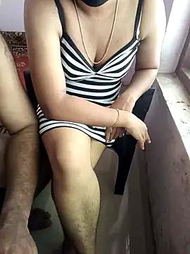 Mallu-Gayathri_Arun from StripChat
