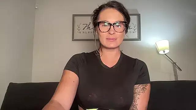 Mandyrheaa from StripChat is Freechat