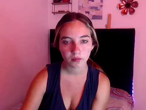 mandyy_petite from StripChat is Freechat