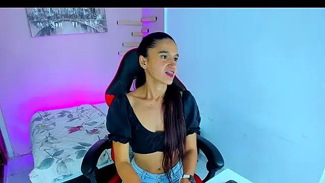 Check-out your craziest wishes with our pick of gaming cams models, featuring big knockers, round tails and tight twats.