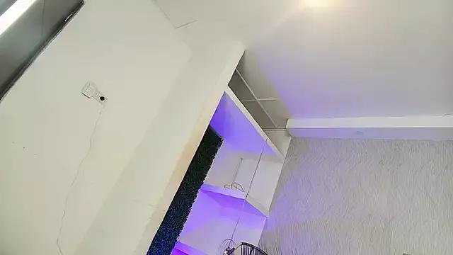 marcela_cortess from StripChat is Freechat
