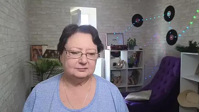 Margo_Moll from StripChat is Freechat