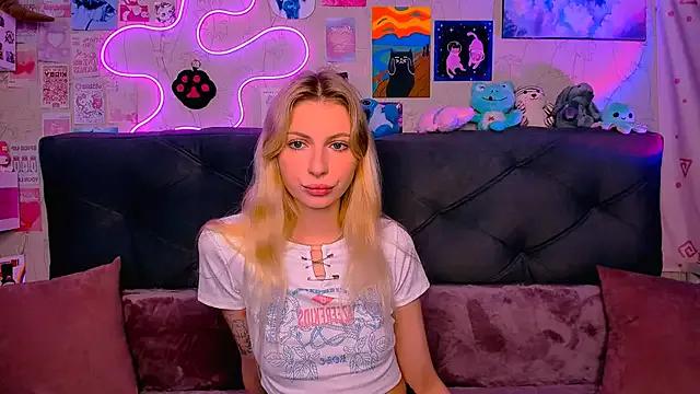 Maria_Hunt from StripChat is Freechat