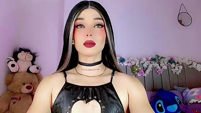 Check-out your craziest wishes with our pick of gaming cams models, featuring big knockers, round tails and tight twats.