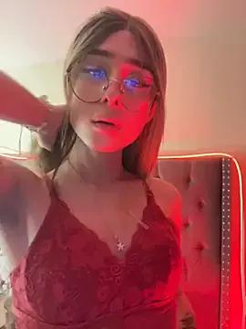 mariana_saphira from StripChat is Freechat