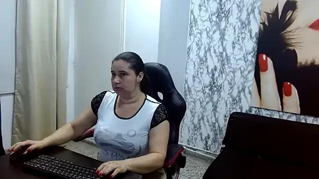 mariani_smith from StripChat is Freechat