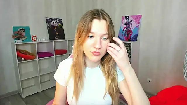Check-out your craziest wishes with our pick of gaming cams models, featuring big knockers, round tails and tight twats.