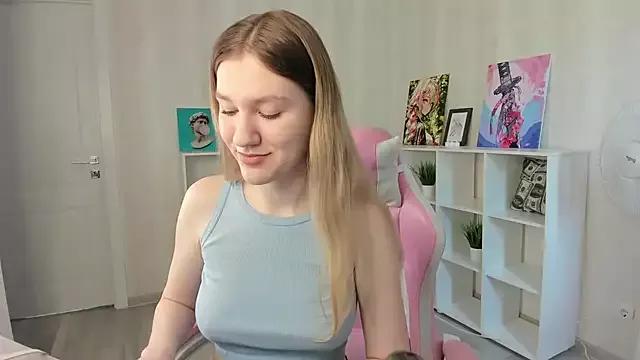 Check-out your craziest wishes with our pick of gaming cams models, featuring big knockers, round tails and tight twats.