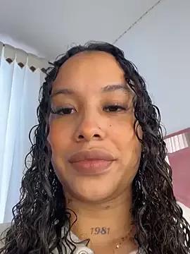 MarieLeon from StripChat is Freechat