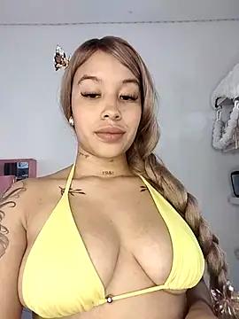 Check-out your craziest wishes with our pick of gaming cams models, featuring big knockers, round tails and tight twats.