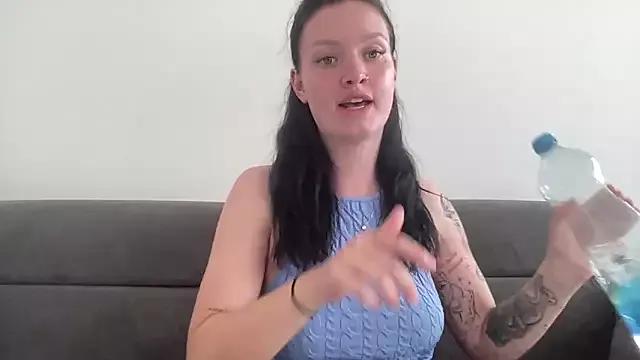 Photos of mariemelissah from StripChat is Freechat