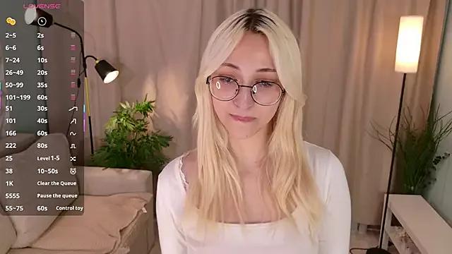 Marry_sharp from StripChat is Freechat