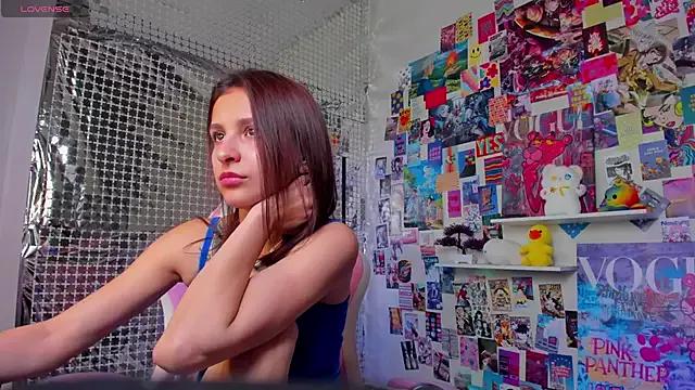 Check-out your craziest wishes with our pick of gaming cams models, featuring big knockers, round tails and tight twats.