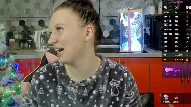 Check-out your craziest wishes with our pick of gaming cams models, featuring big knockers, round tails and tight twats.