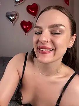 Check-out your craziest wishes with our pick of gaming cams models, featuring big knockers, round tails and tight twats.