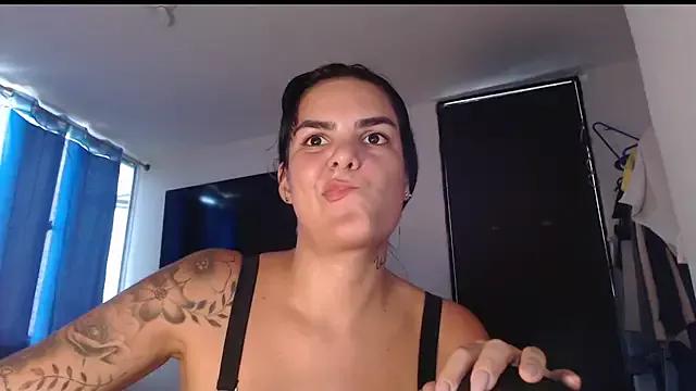 MARYADSUARD from StripChat is Freechat