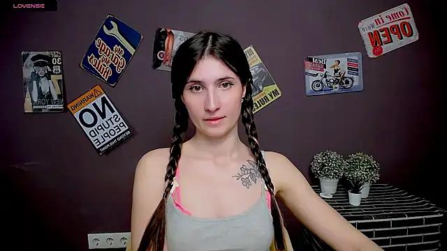 Check-out your craziest wishes with our pick of gaming cams models, featuring big knockers, round tails and tight twats.