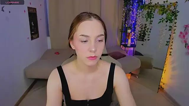 MaryGrand from StripChat is Freechat
