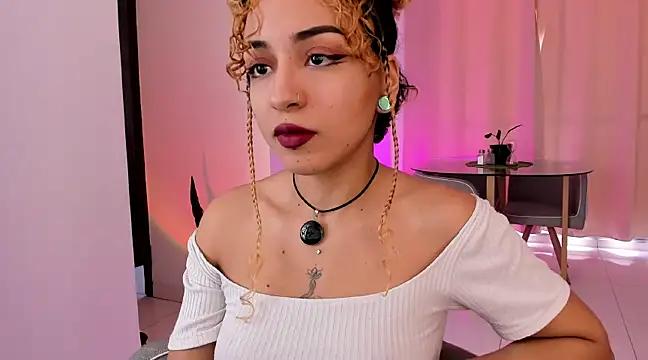Check-out your craziest wishes with our pick of gaming cams models, featuring big knockers, round tails and tight twats.