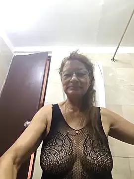MaryLunne from StripChat is Freechat