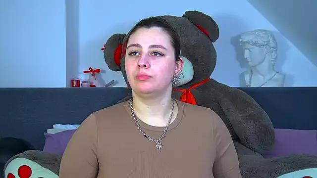 Check-out your craziest wishes with our pick of gaming cams models, featuring big knockers, round tails and tight twats.