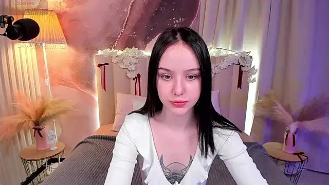 Check-out your craziest wishes with our pick of gaming cams models, featuring big knockers, round tails and tight twats.